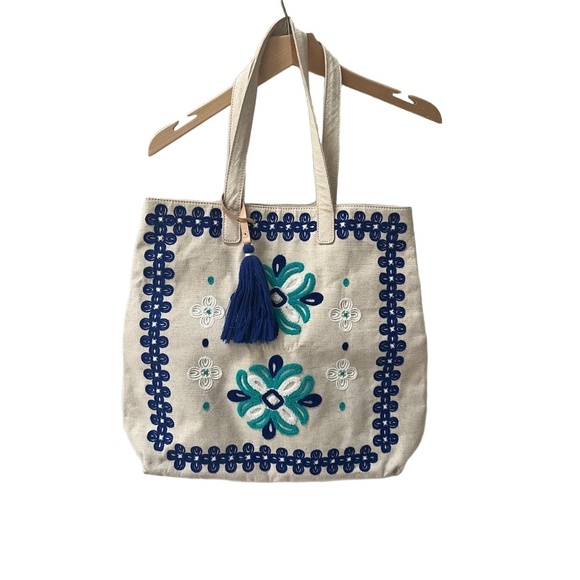 Vineyards Vines Embroidered Floral Captain Tote bag Natural Beige Blue Boho - Picture 12 of 12